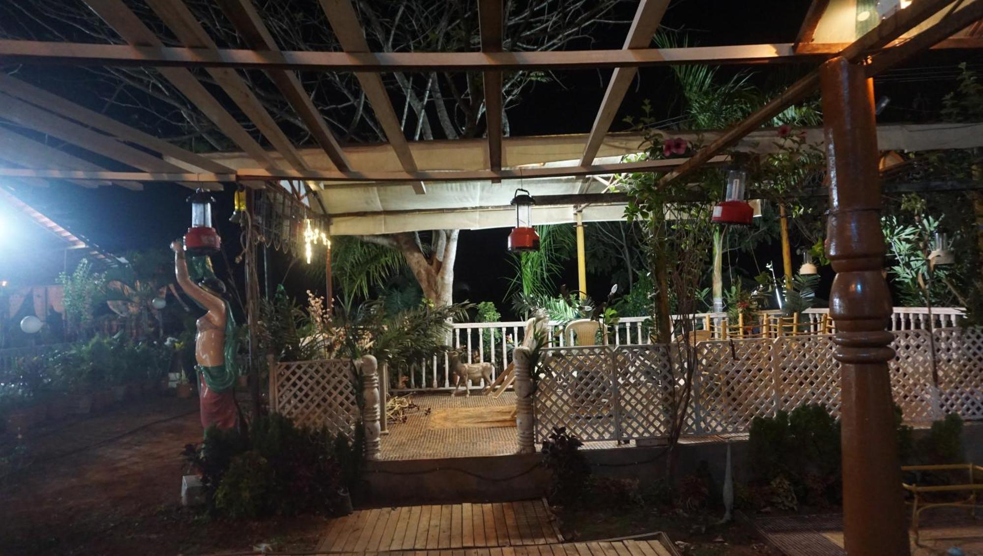 Sona Villa, The Lake Chalet Kudal  Luaran gambar
