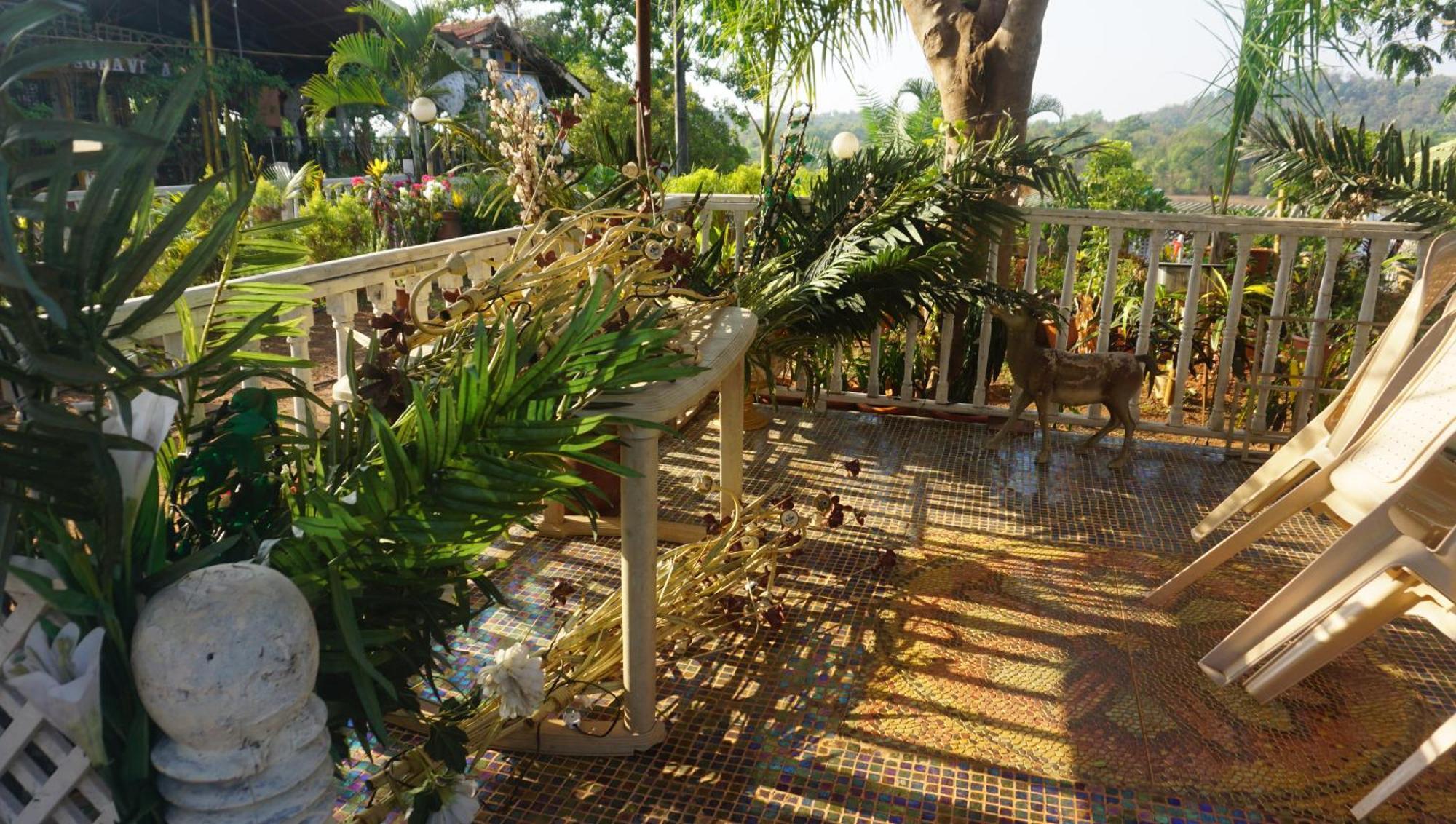 Sona Villa, The Lake Chalet Kudal  Luaran gambar