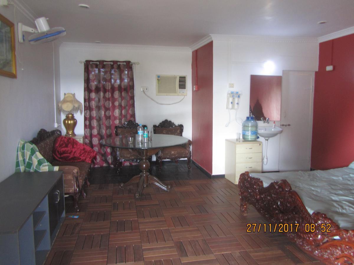 Sona Villa, The Lake Chalet Kudal  Luaran gambar
