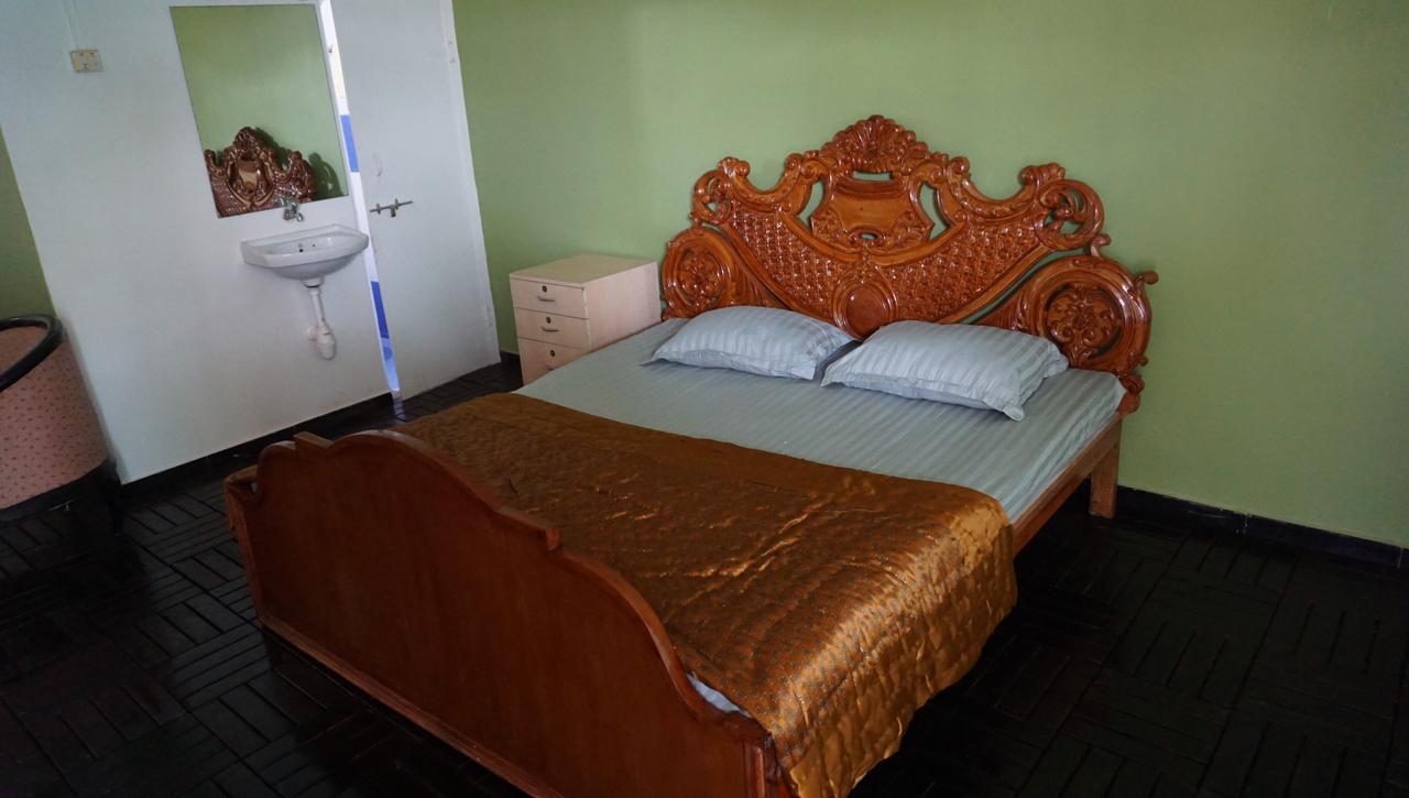 Sona Villa, The Lake Chalet Kudal  Luaran gambar