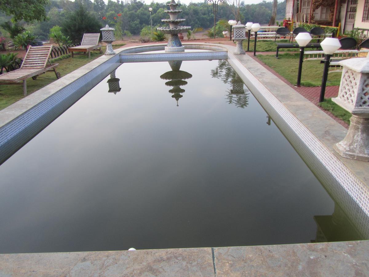 Sona Villa, The Lake Chalet Kudal  Luaran gambar